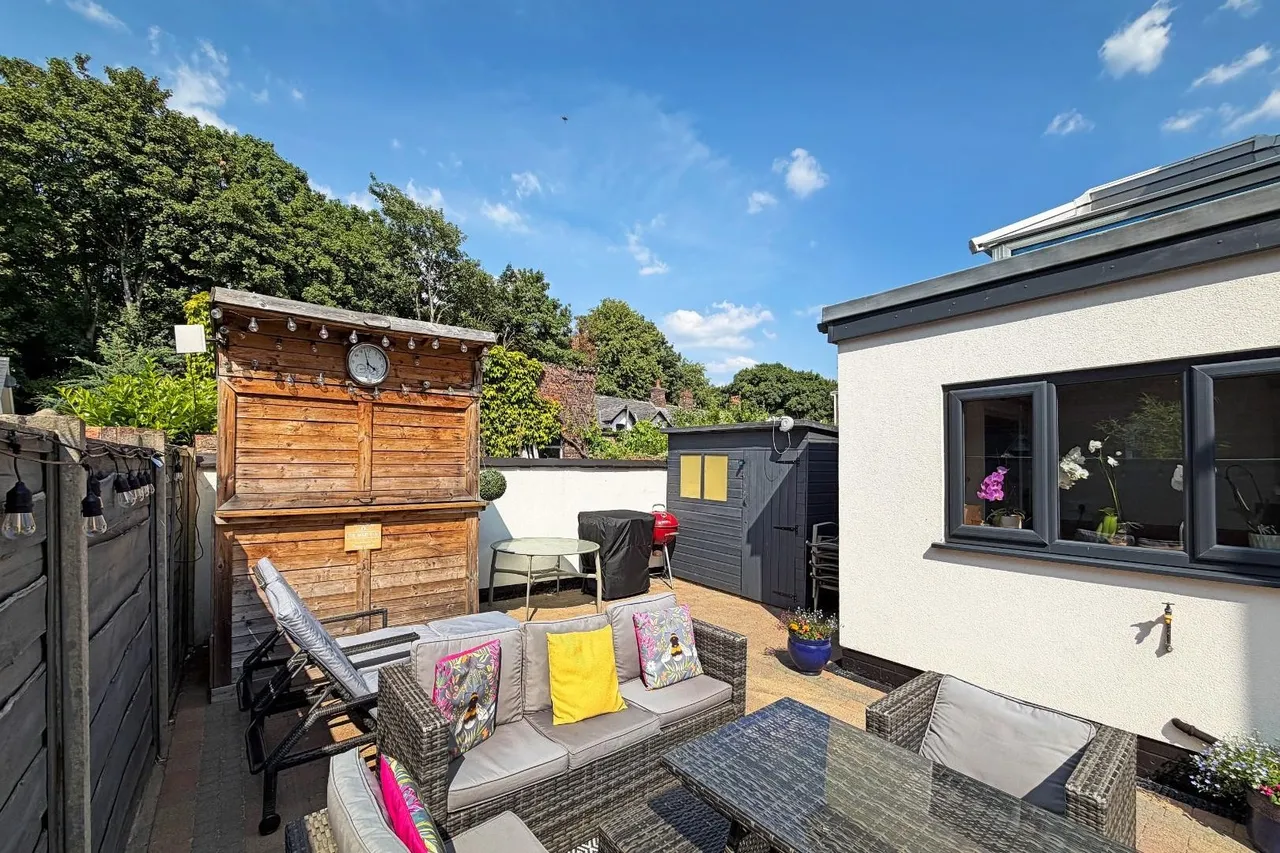 Lindsell Road, West Timperley, Altrincham WA14 5NX, photo 28