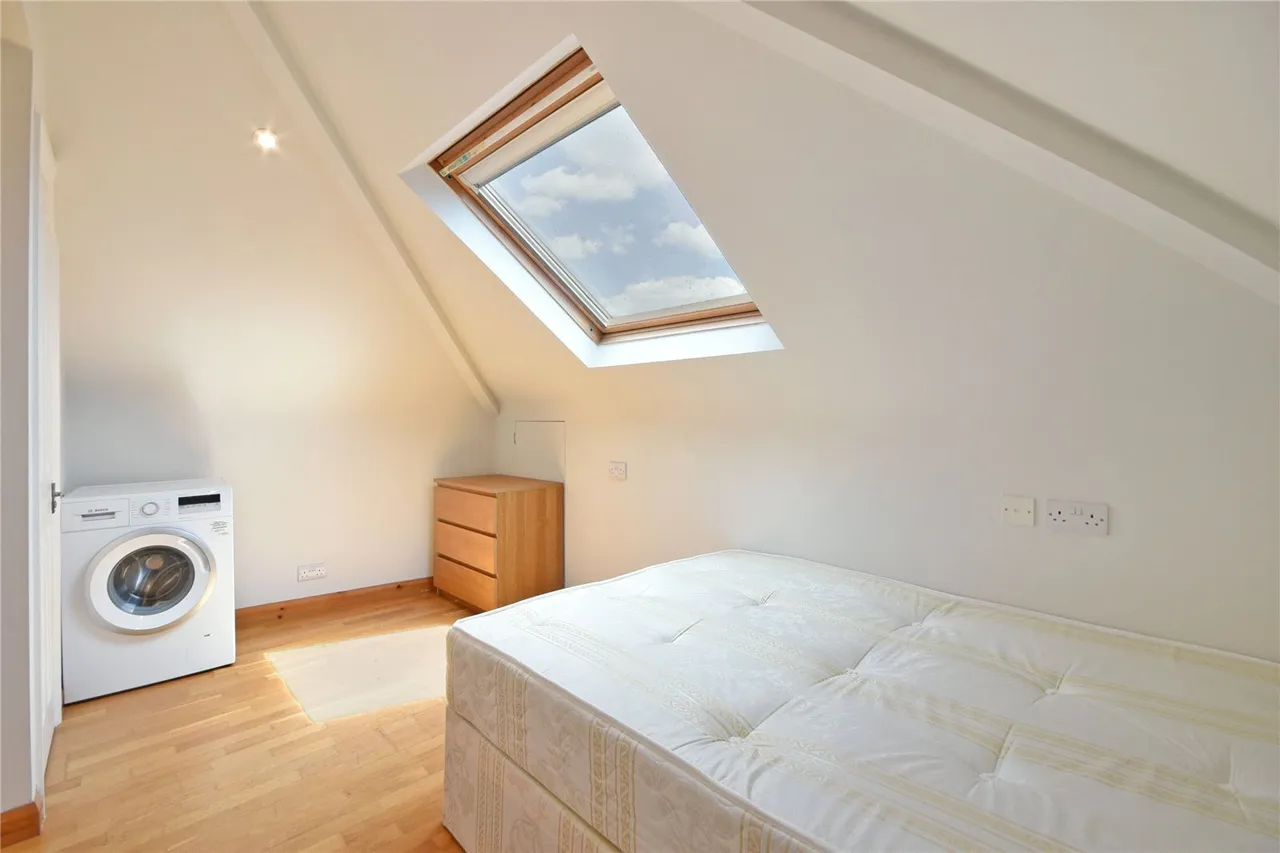 Manstone Road, Cricklewood, London, NW2, photo 4