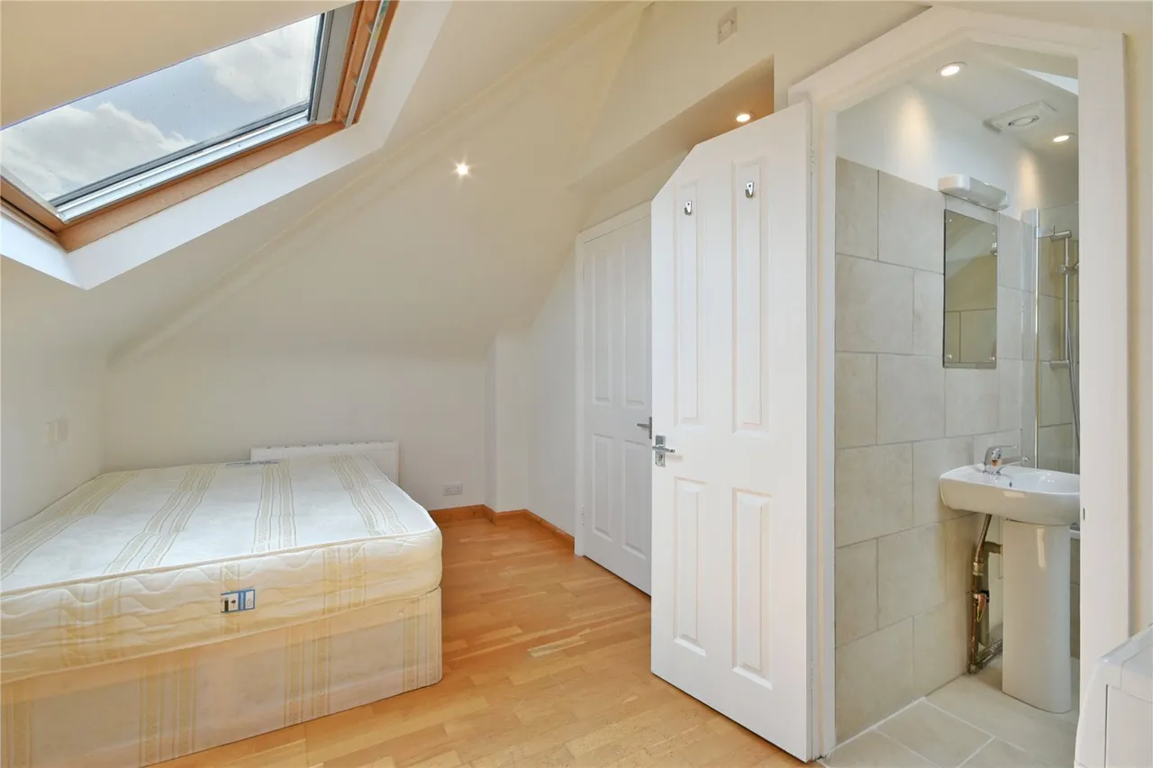Manstone Road, Cricklewood, London, NW2, photo 9