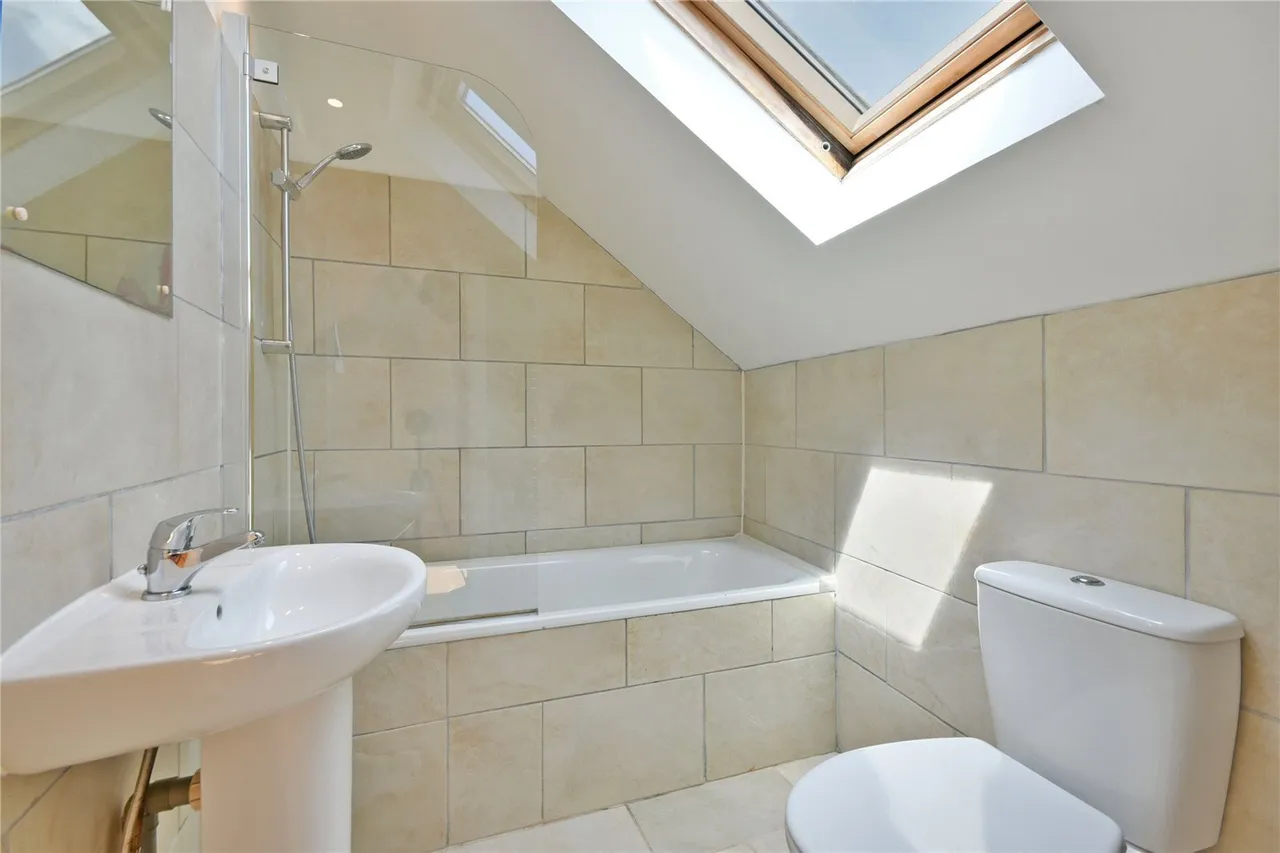 Manstone Road, Cricklewood, London, NW2, photo 5