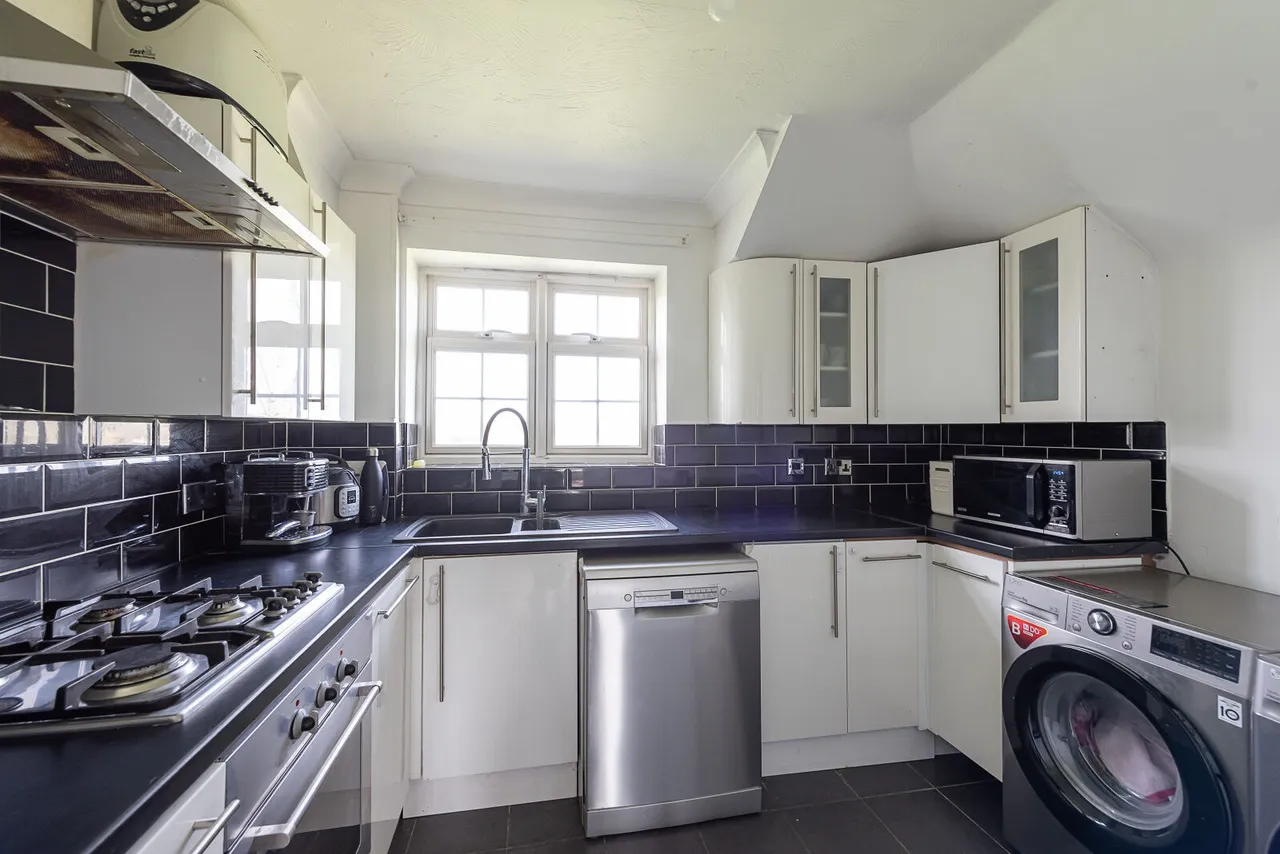 Lime Tree Court, London Colney, AL2, photo 4