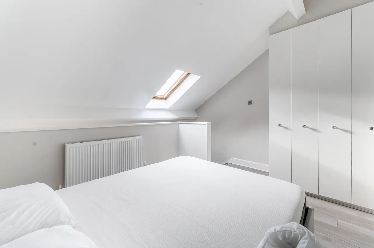 Flat 6, 1 Queens Gate Terrace, London, photo 2