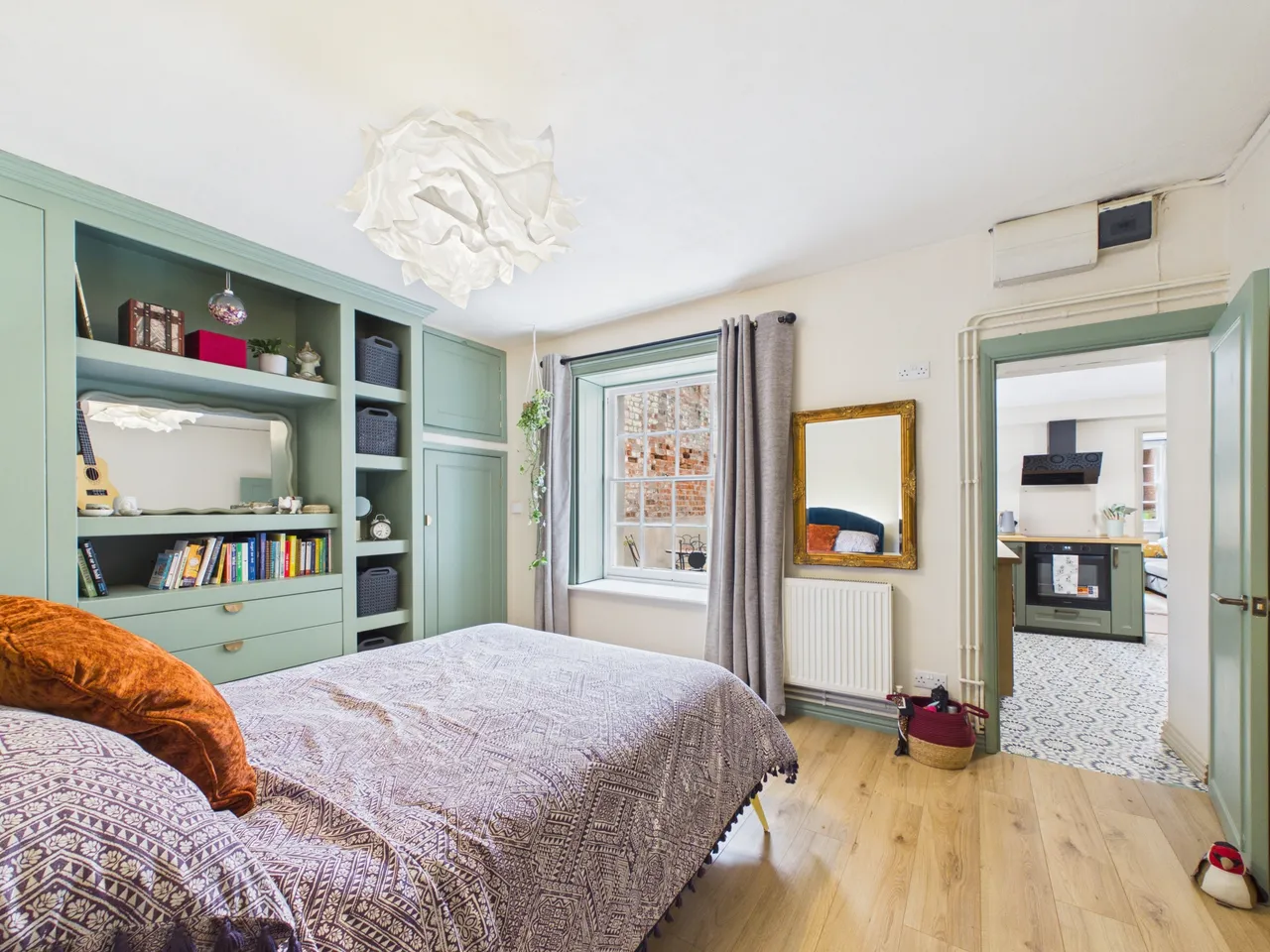 Flat 2, 16 Lansdown Crescent, Cheltenham, GL50 2LF, photo 4