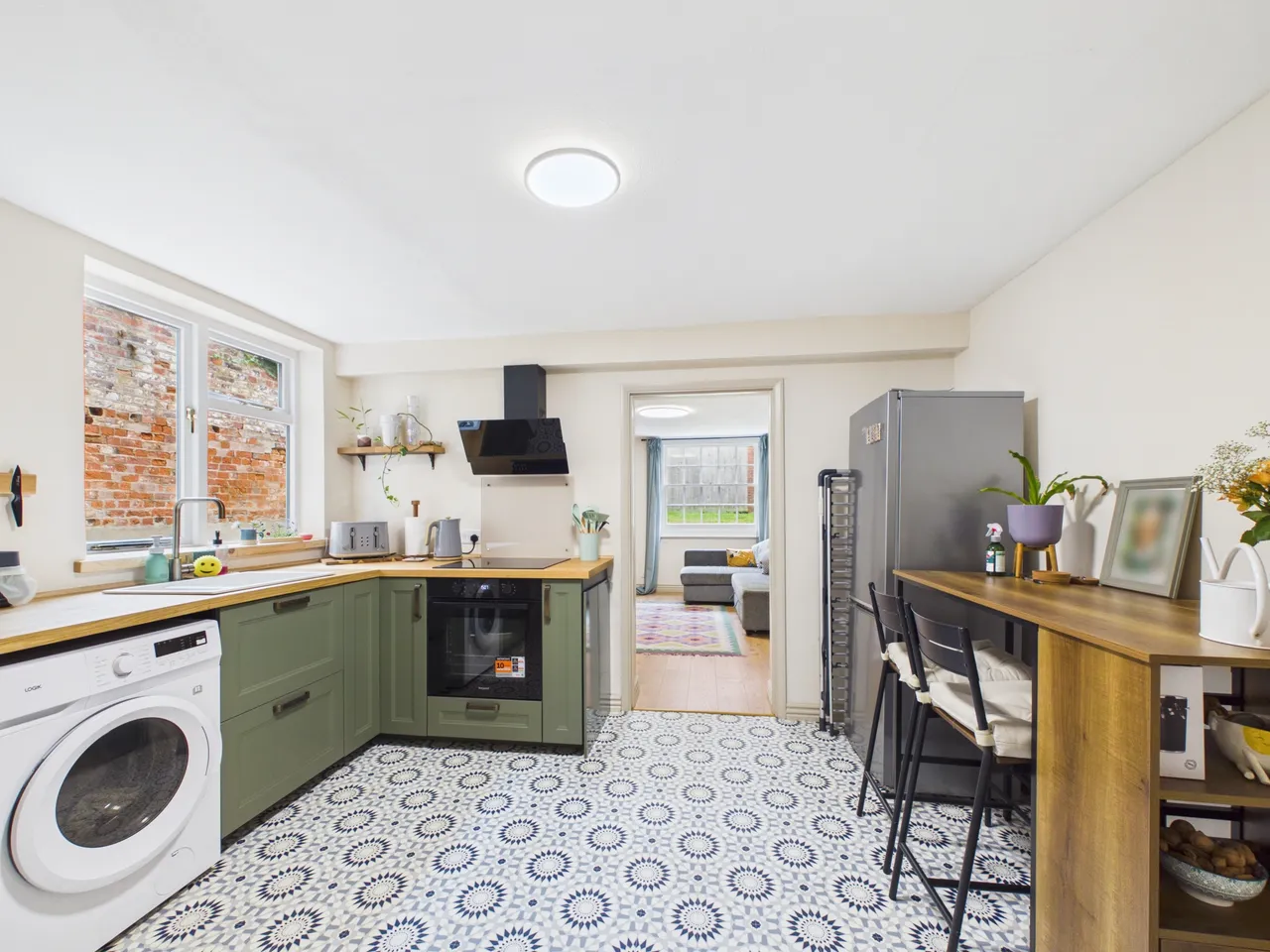 Flat 2, 16 Lansdown Crescent, Cheltenham, GL50 2LF, photo 9