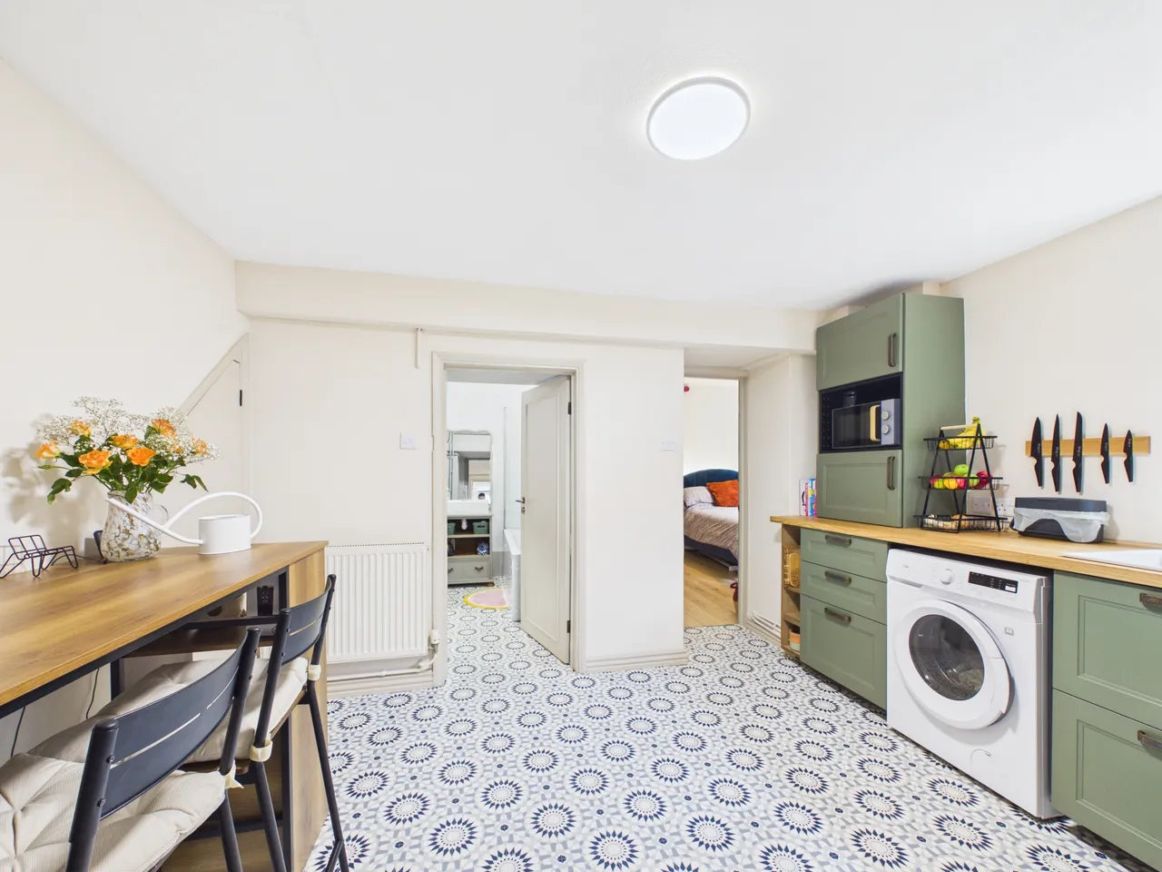 Flat 2, 16 Lansdown Crescent, Cheltenham, GL50 2LF, photo 11