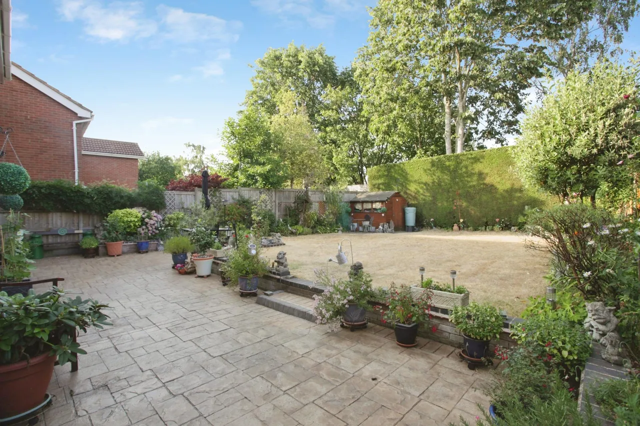 Beaufort Close, Burbage, LE10, photo 3