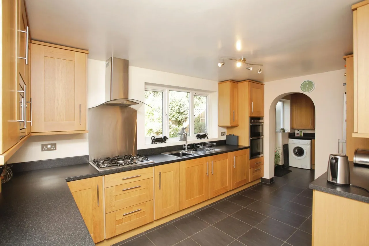 Beaufort Close, Burbage, LE10, photo 9