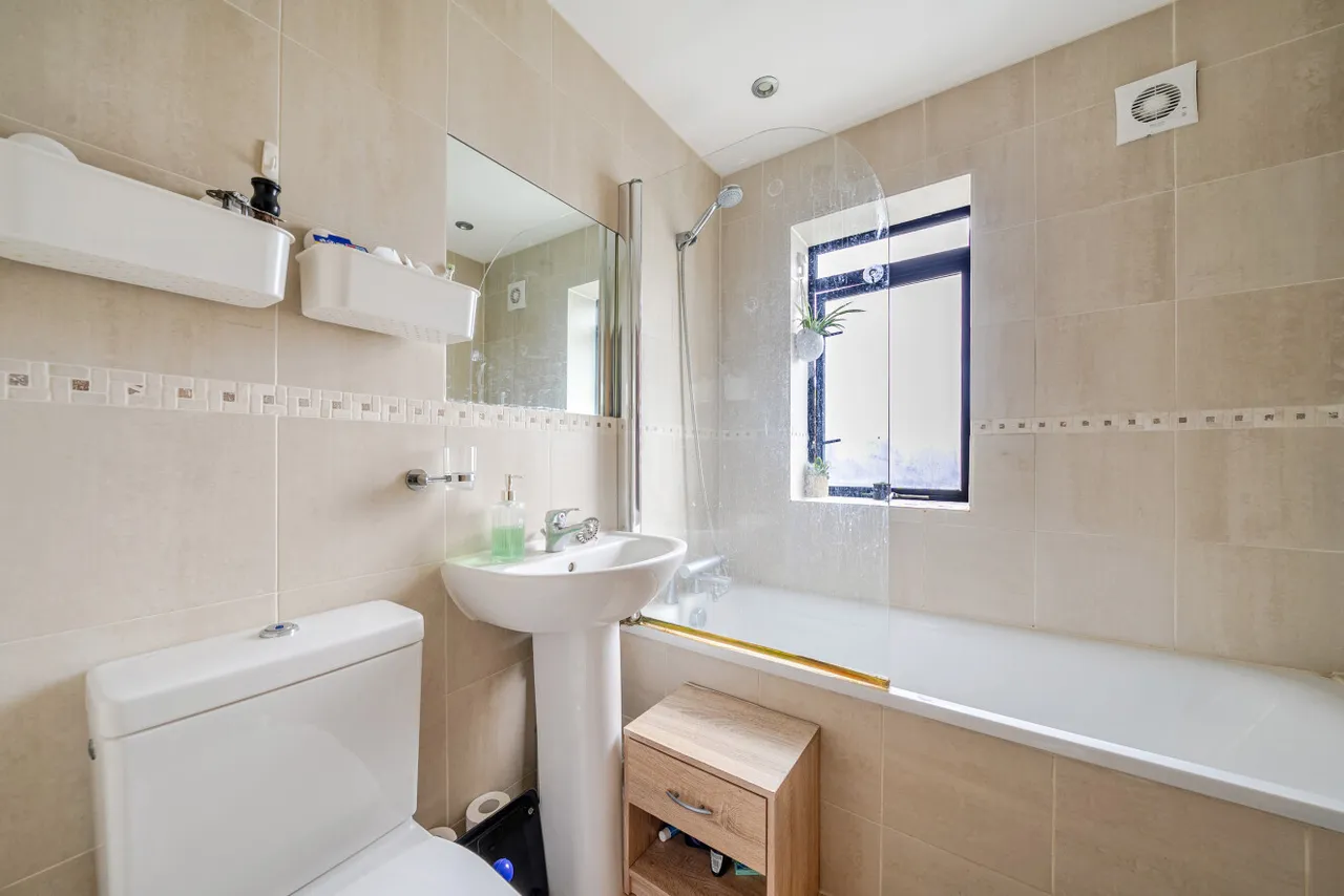 East Gardens, Tooting, SW17, photo 10
