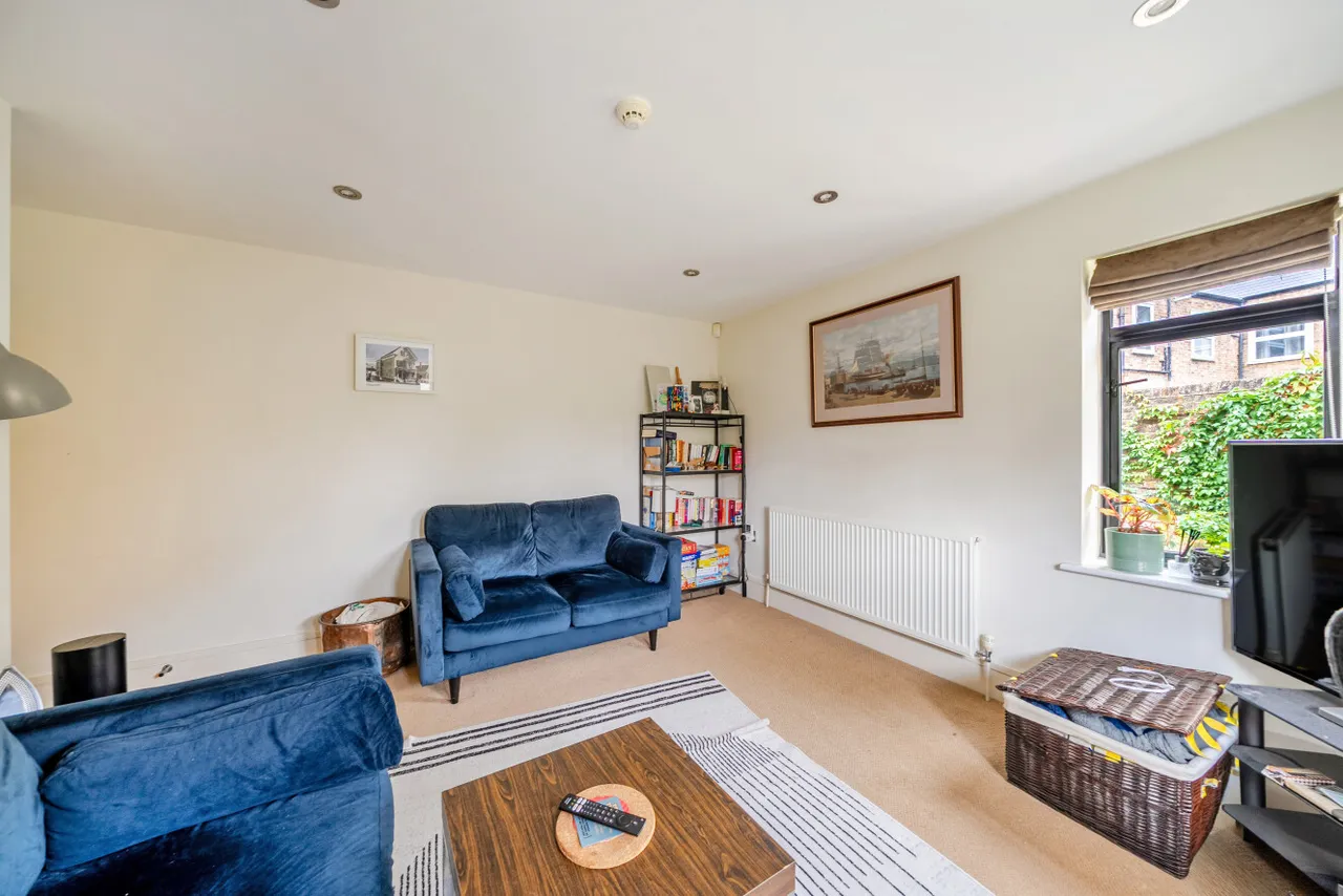 East Gardens, Tooting, SW17, photo 7