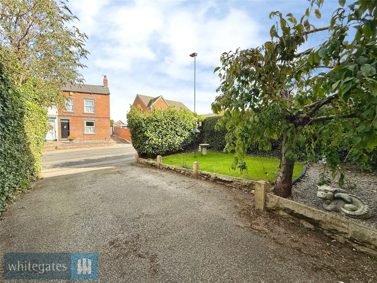 Higham Common Road, Barugh Green, S75, photo 13
