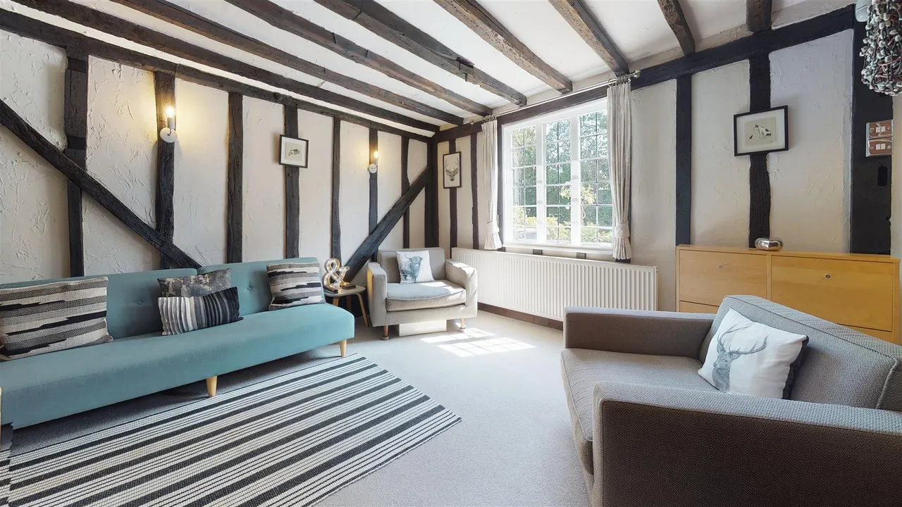High Road, Chigwell, IG7, photo 2