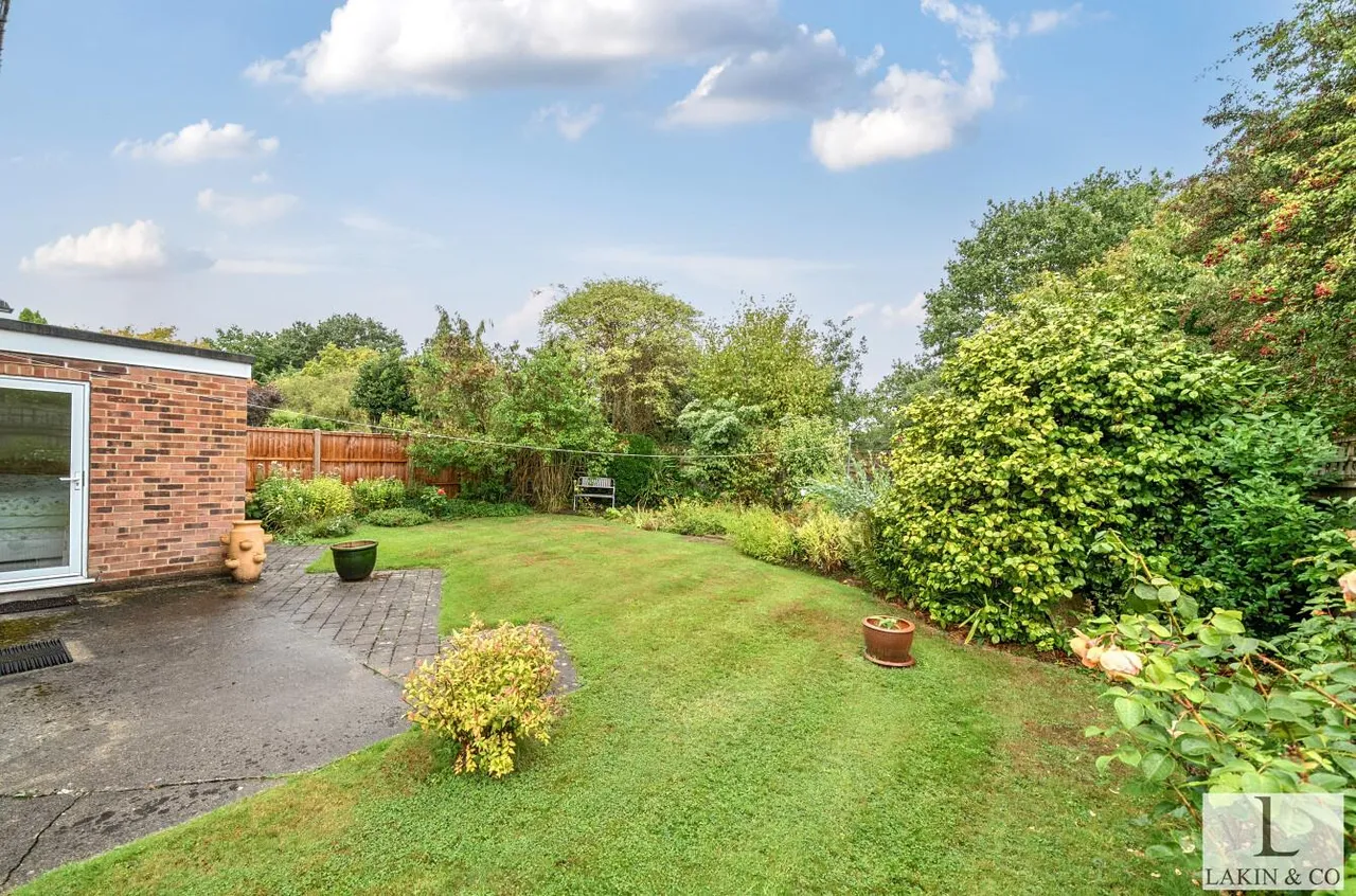 Hoylake Crescent, Ickenham, UB10 8JH, photo 14