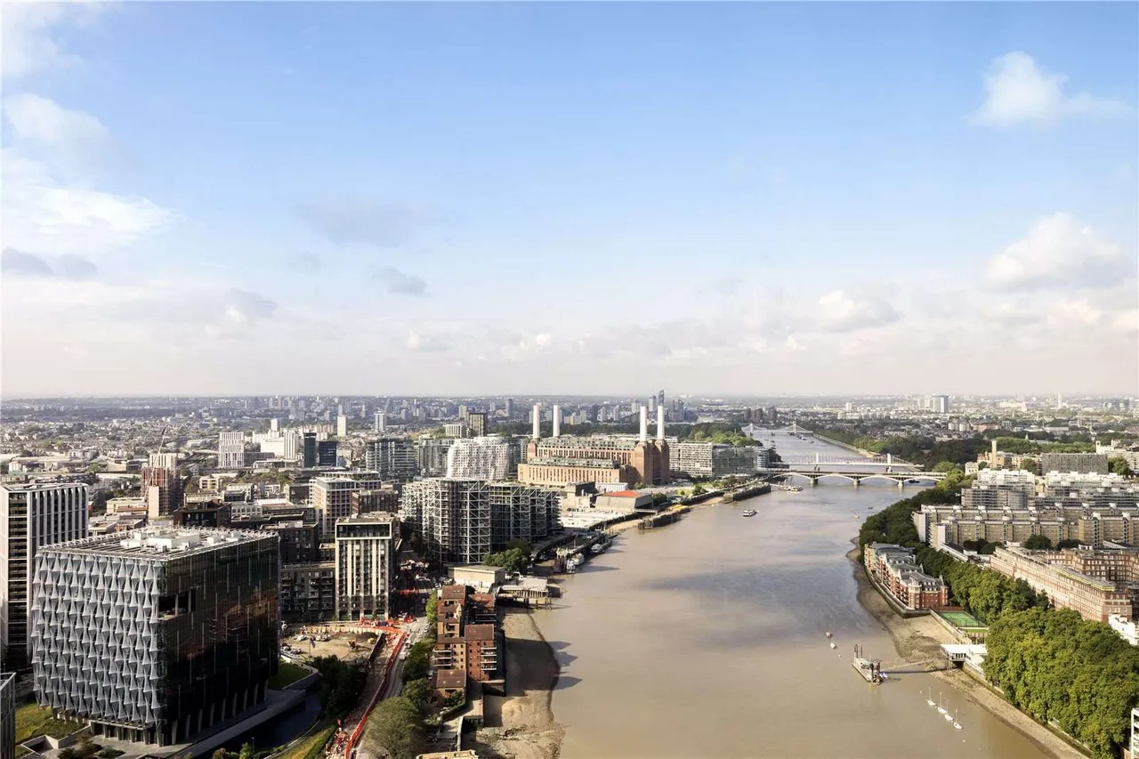 2 bed flat for sale — St. George Wharf, London, SW8 2BW