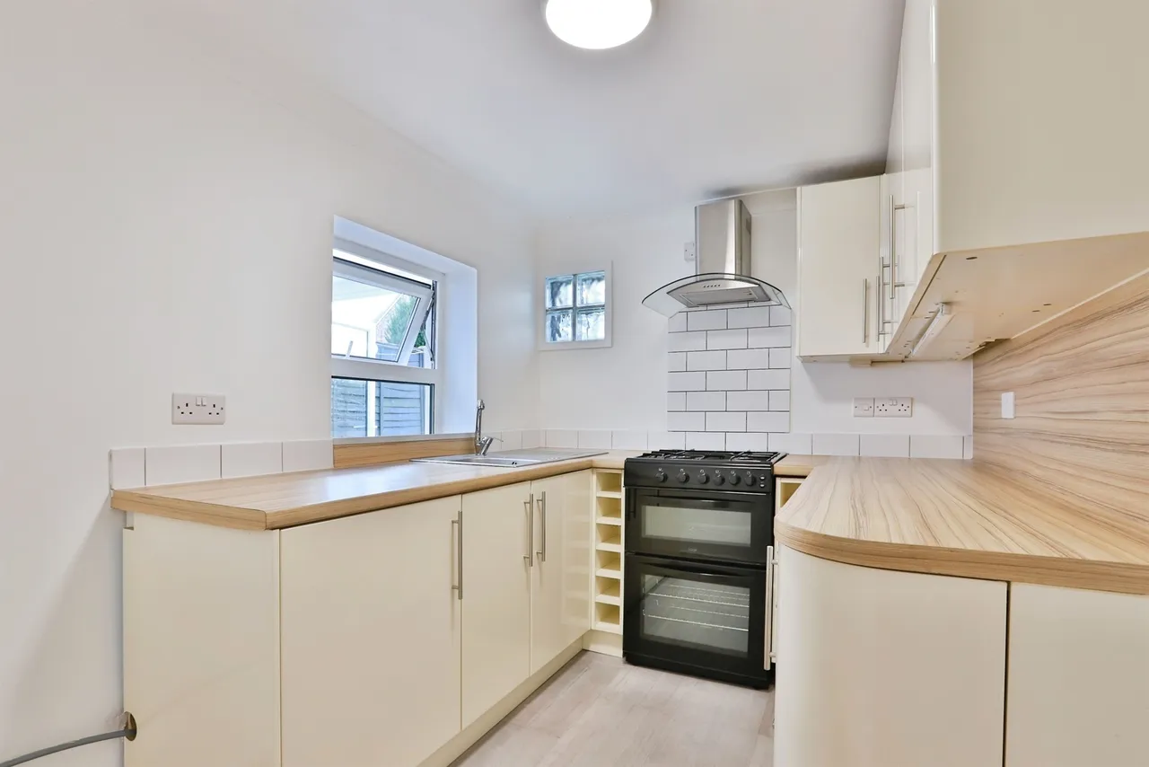 Denmark Road, Poole, BH15, photo 5