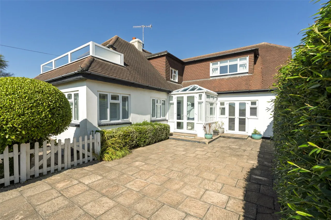 South Drive, Ferring, BN12, photo 26