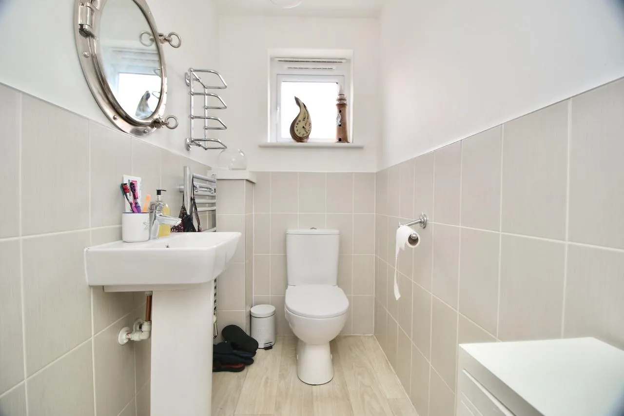 Laymoor Walk, Ferry Village, Braehead, PA4 8BQ, photo 11