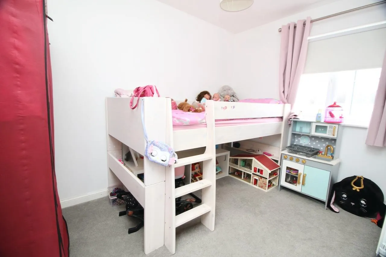 Laymoor Walk, Ferry Village, Braehead, PA4 8BQ, photo 17