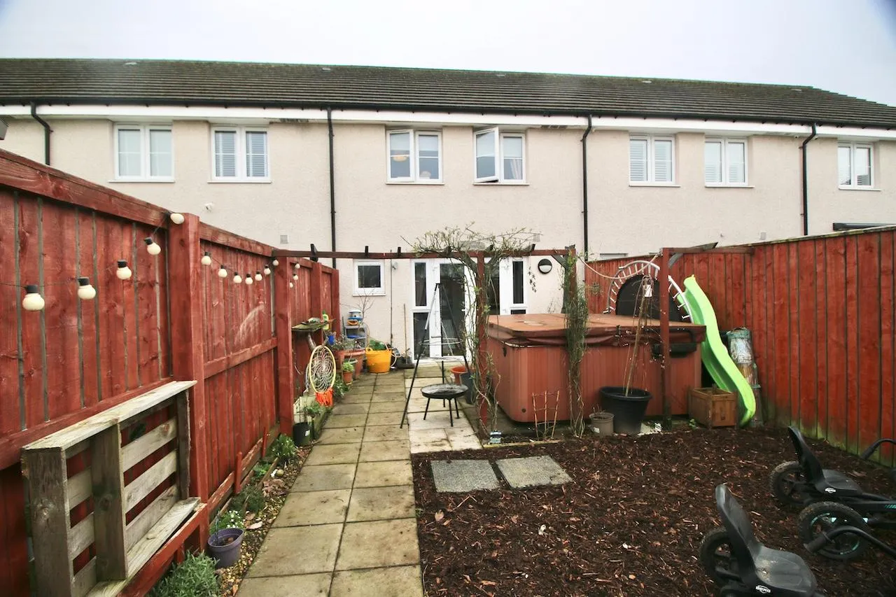 Laymoor Walk, Ferry Village, Braehead, PA4 8BQ, photo 22