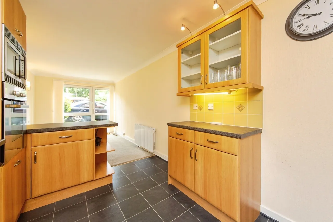 Bidston Road, Prenton, CH43, photo 12