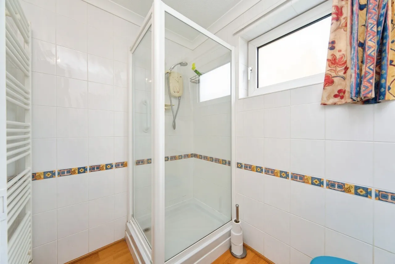 Bidston Road, Prenton, CH43, photo 8