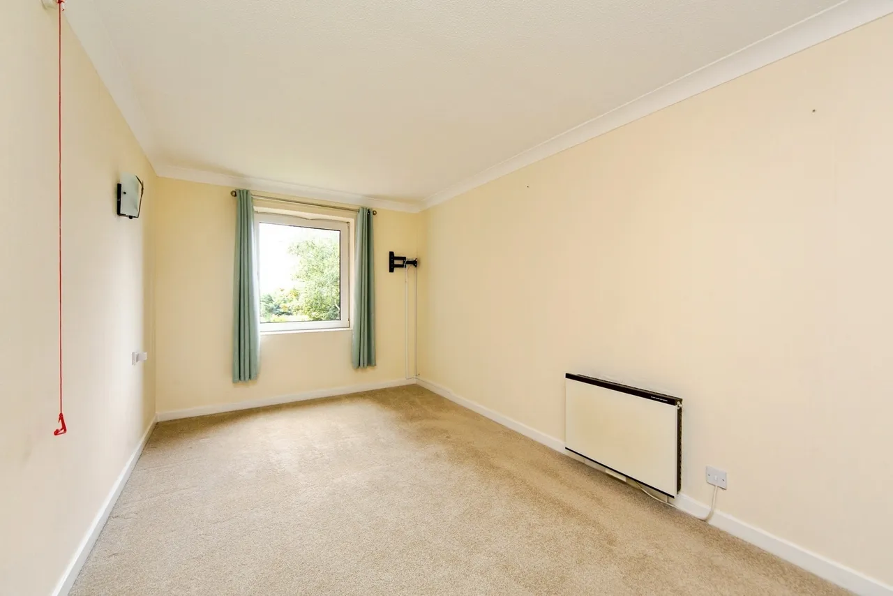 Bidston Road, Prenton, CH43, photo 3