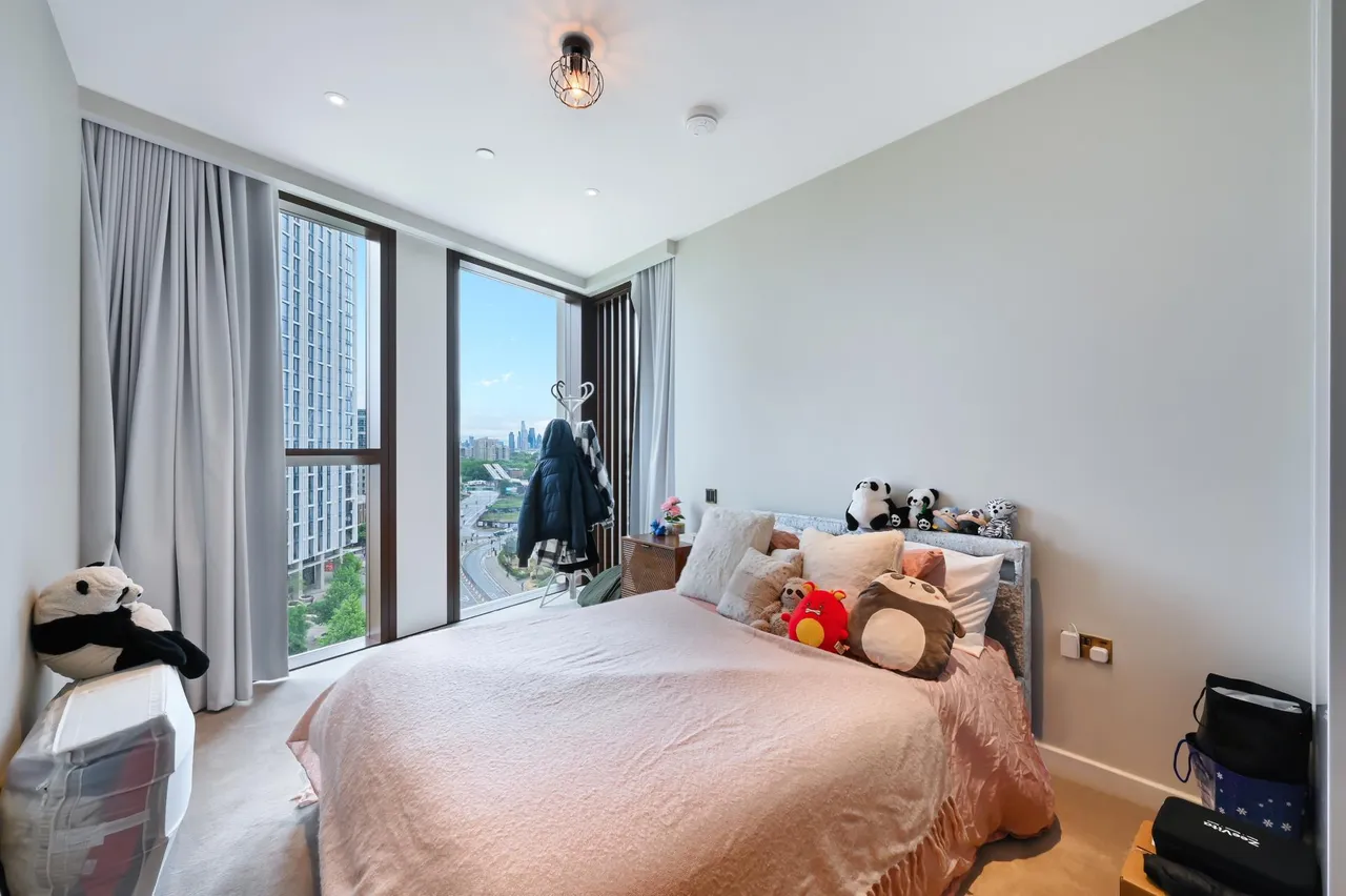 Carnation Way, Thames City, SW8, photo 5