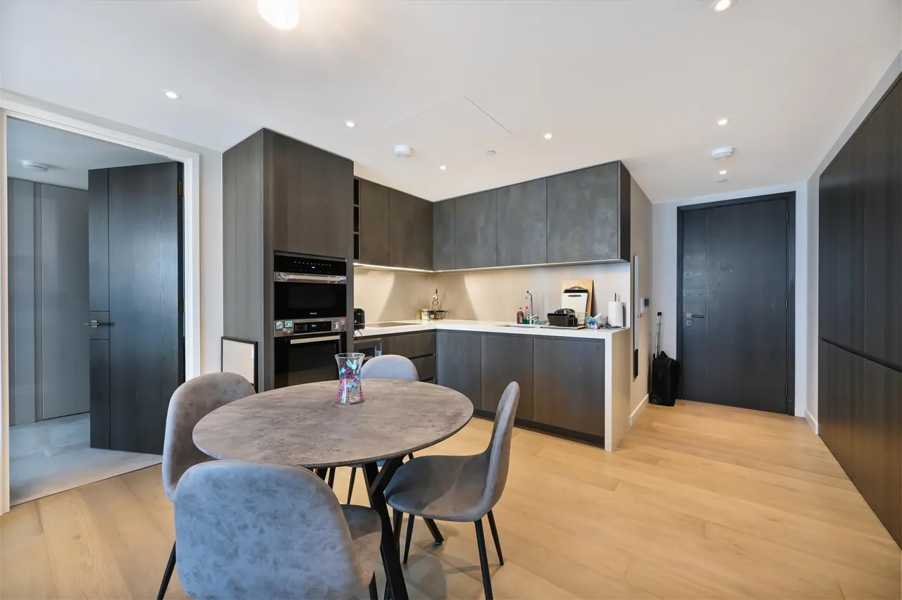 Carnation Way, Thames City, SW8, photo 9