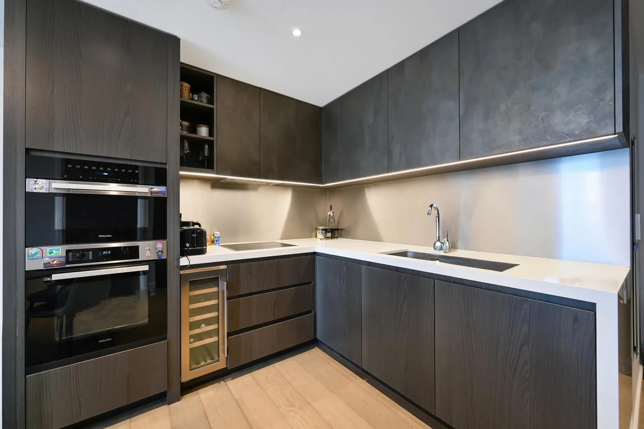 Carnation Way, Thames City, SW8, photo 2