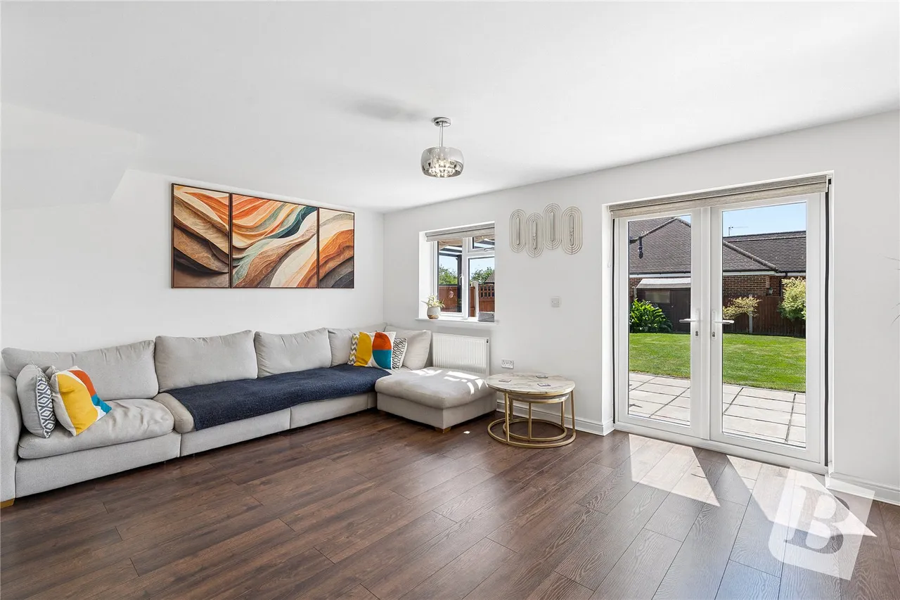 Grange Avenue, Wickford, SS12, photo 16