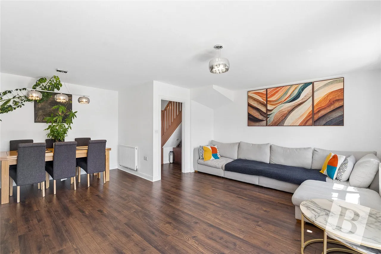 Grange Avenue, Wickford, SS12, photo 6