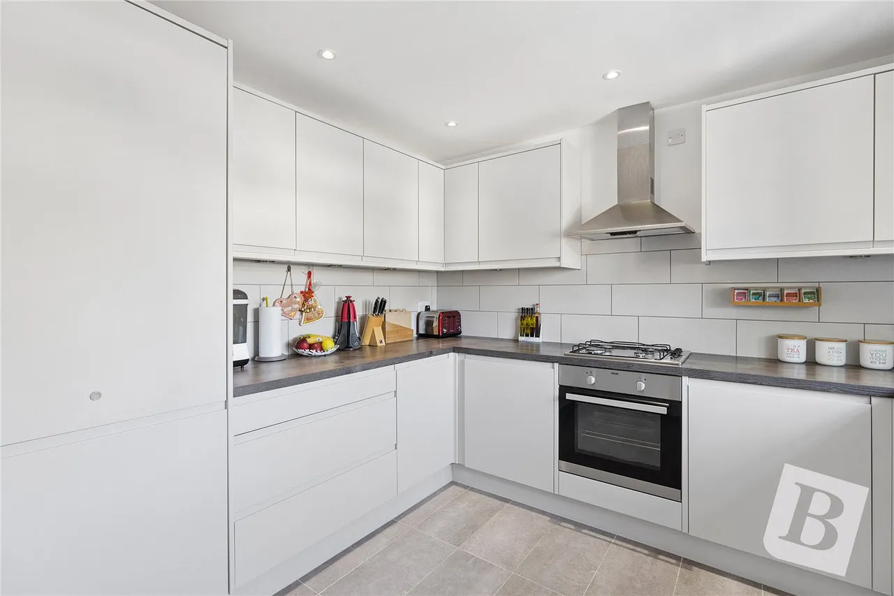 Grange Avenue, Wickford, SS12, photo 7