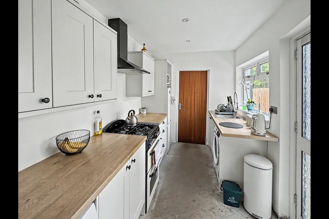 Worcester Street, Brynmawr, photo 4