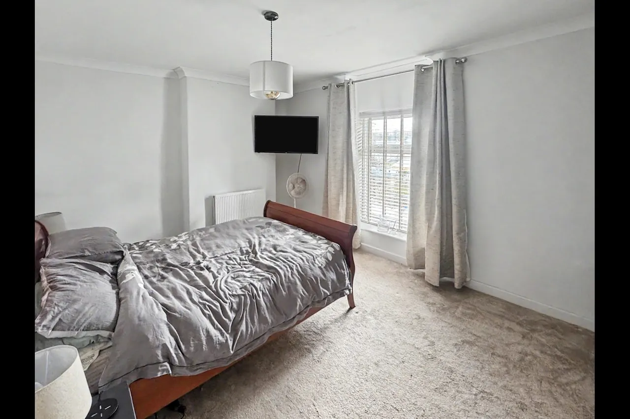 Worcester Street, Brynmawr, photo 7