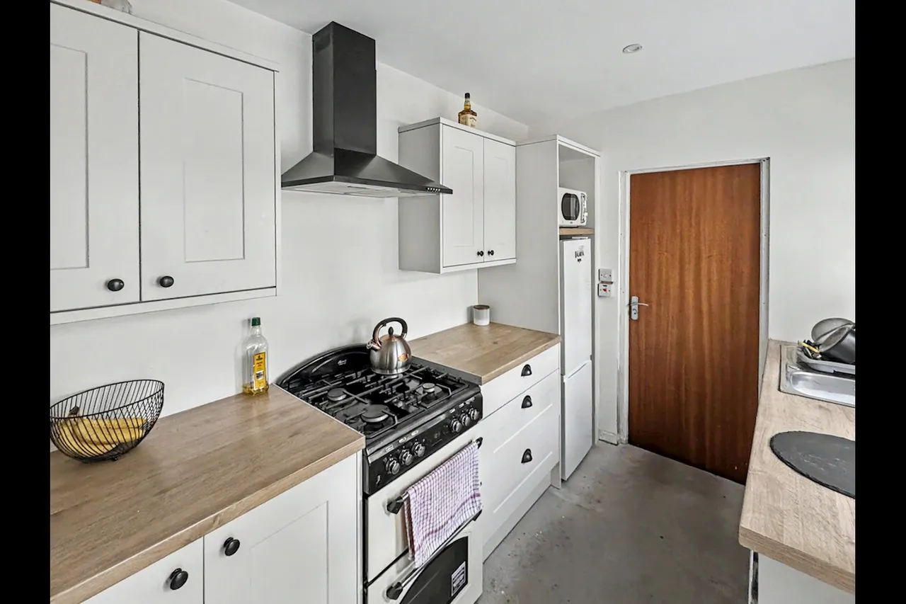 Worcester Street, Brynmawr, photo 6