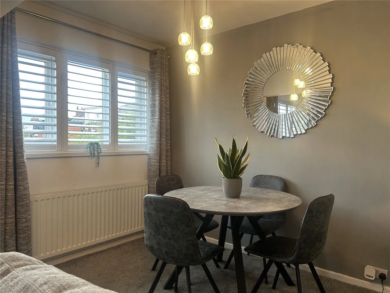 Yorkdale, Clarksfield, OL4, photo 4