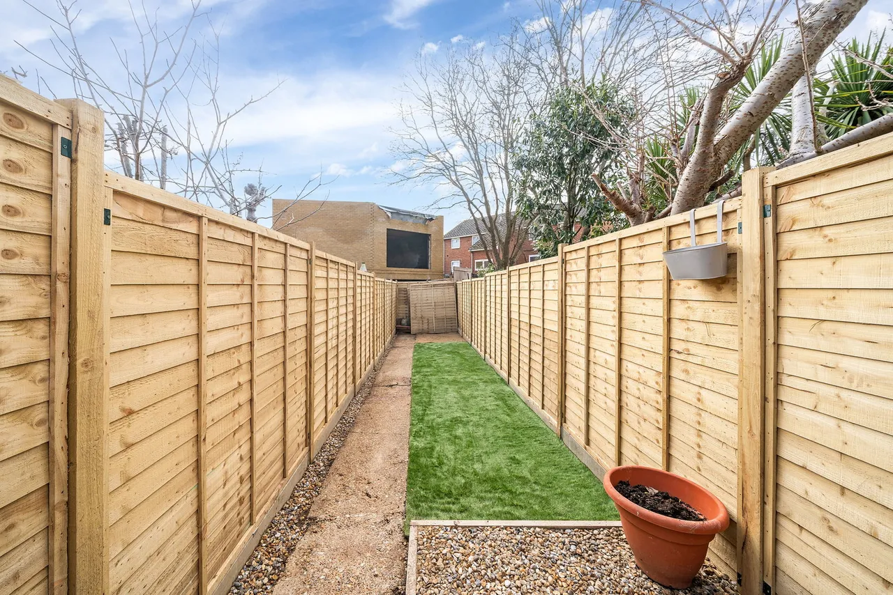 Albert Road, London, SE25, photo 11