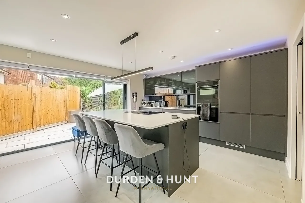 Burrow Road, Chigwell, IG7, photo 3