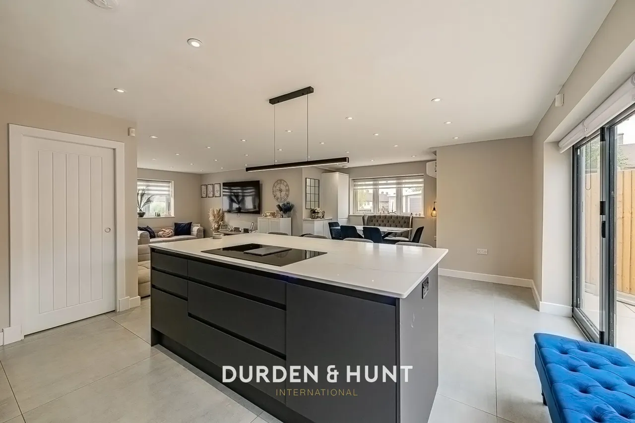Burrow Road, Chigwell, IG7, photo 5