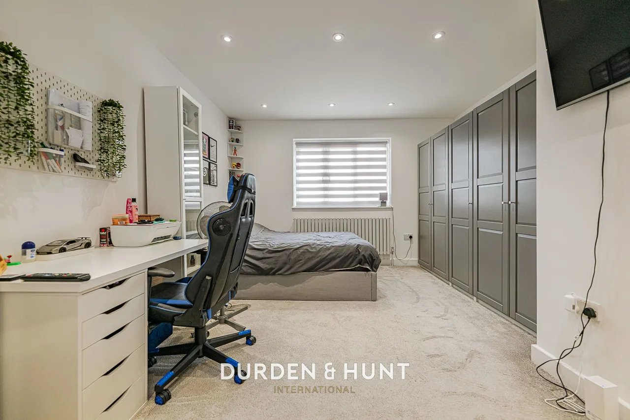 Burrow Road, Chigwell, IG7, photo 14