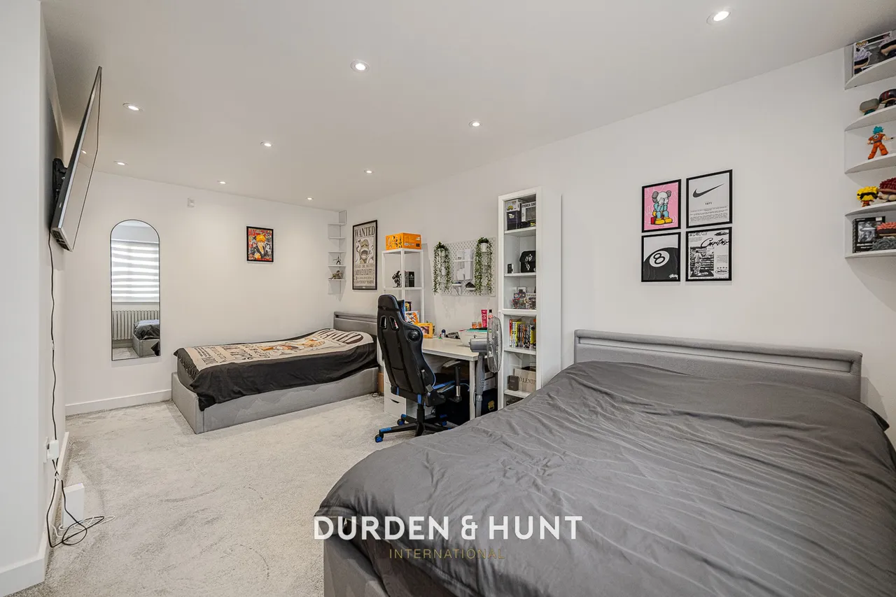Burrow Road, Chigwell, IG7, photo 15