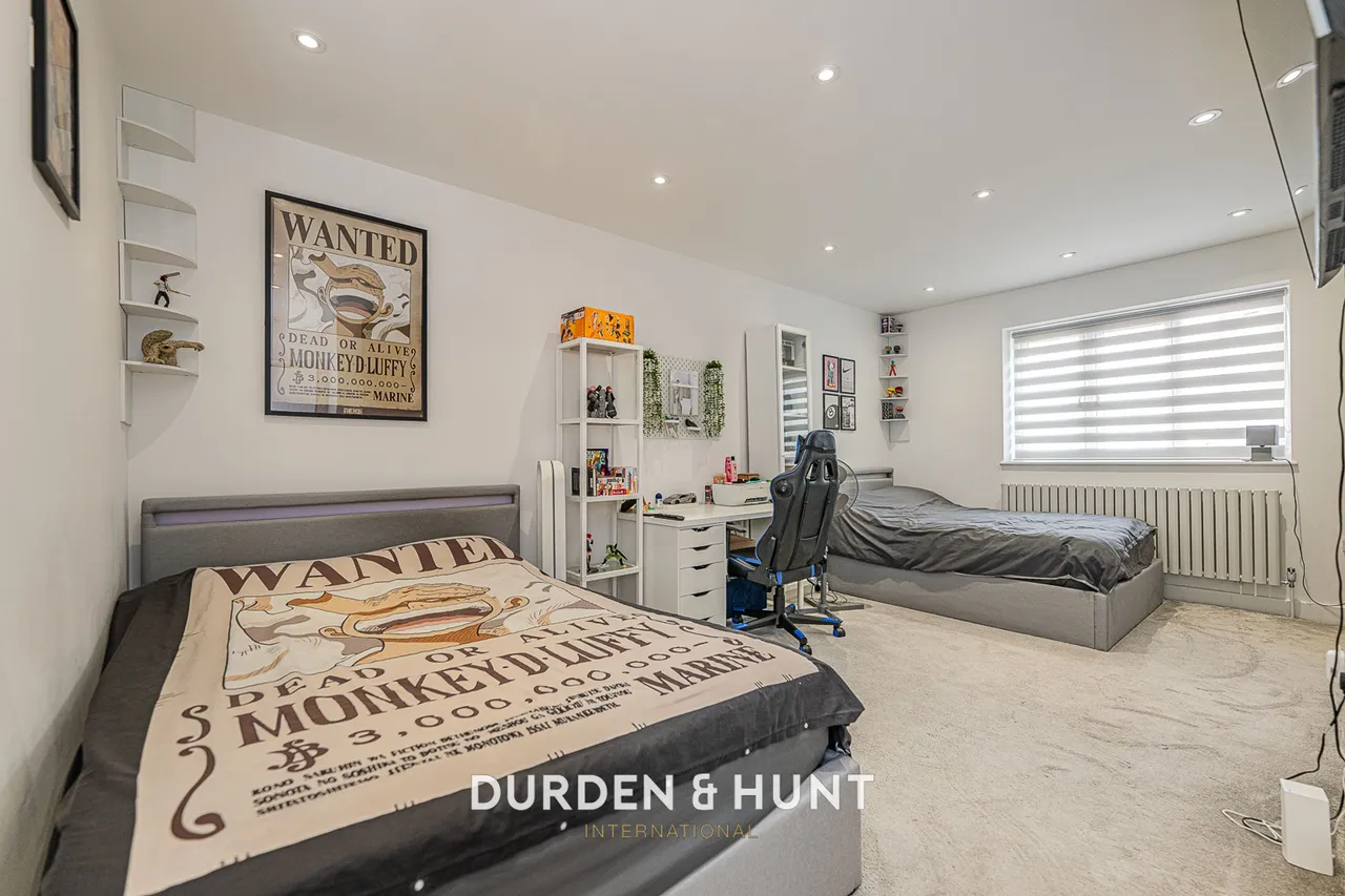 Burrow Road, Chigwell, IG7, photo 13