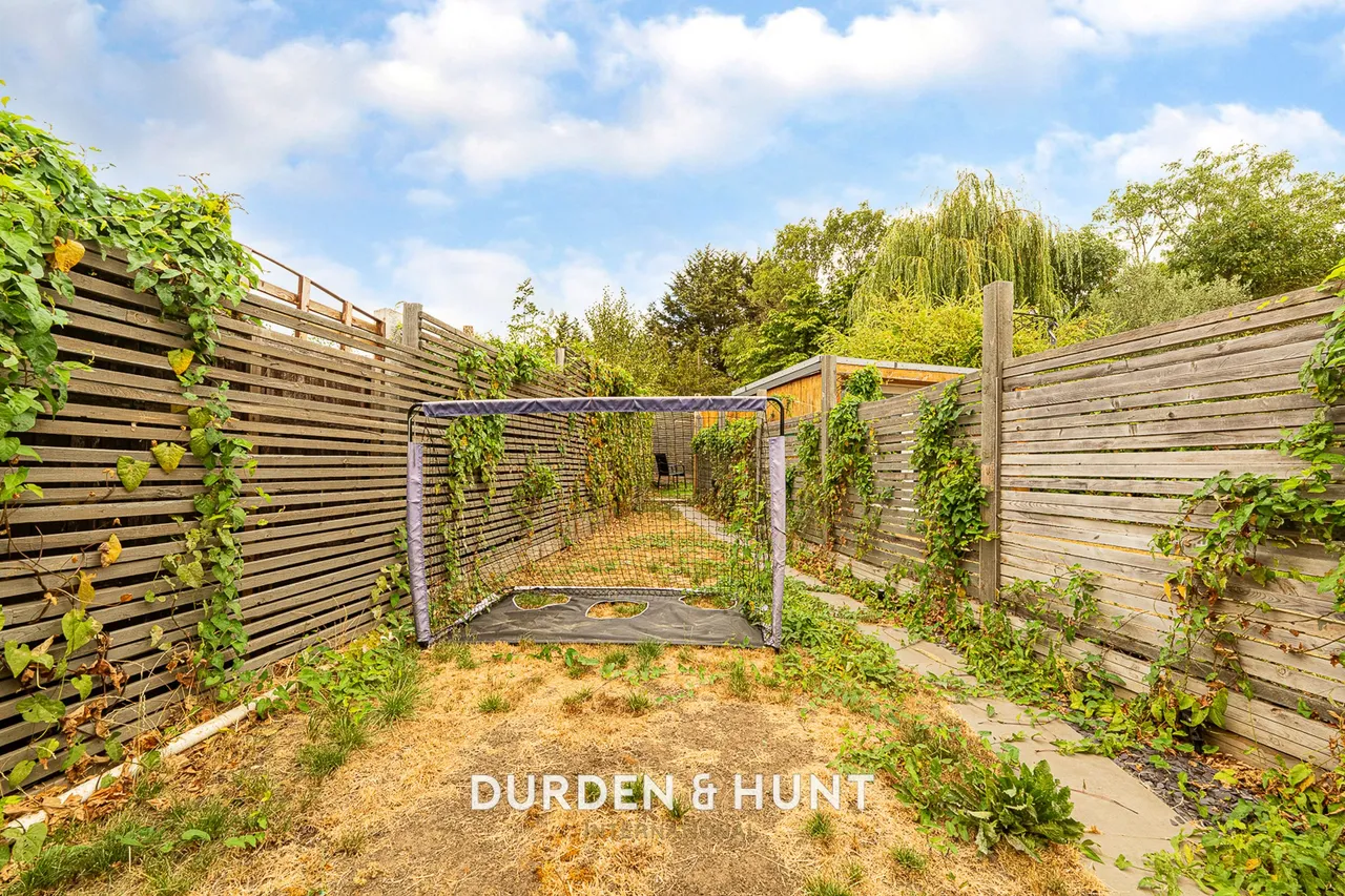 Burrow Road, Chigwell, IG7, photo 23