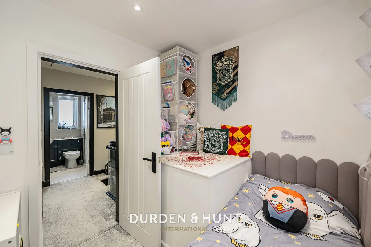 Burrow Road, Chigwell, IG7, photo 19