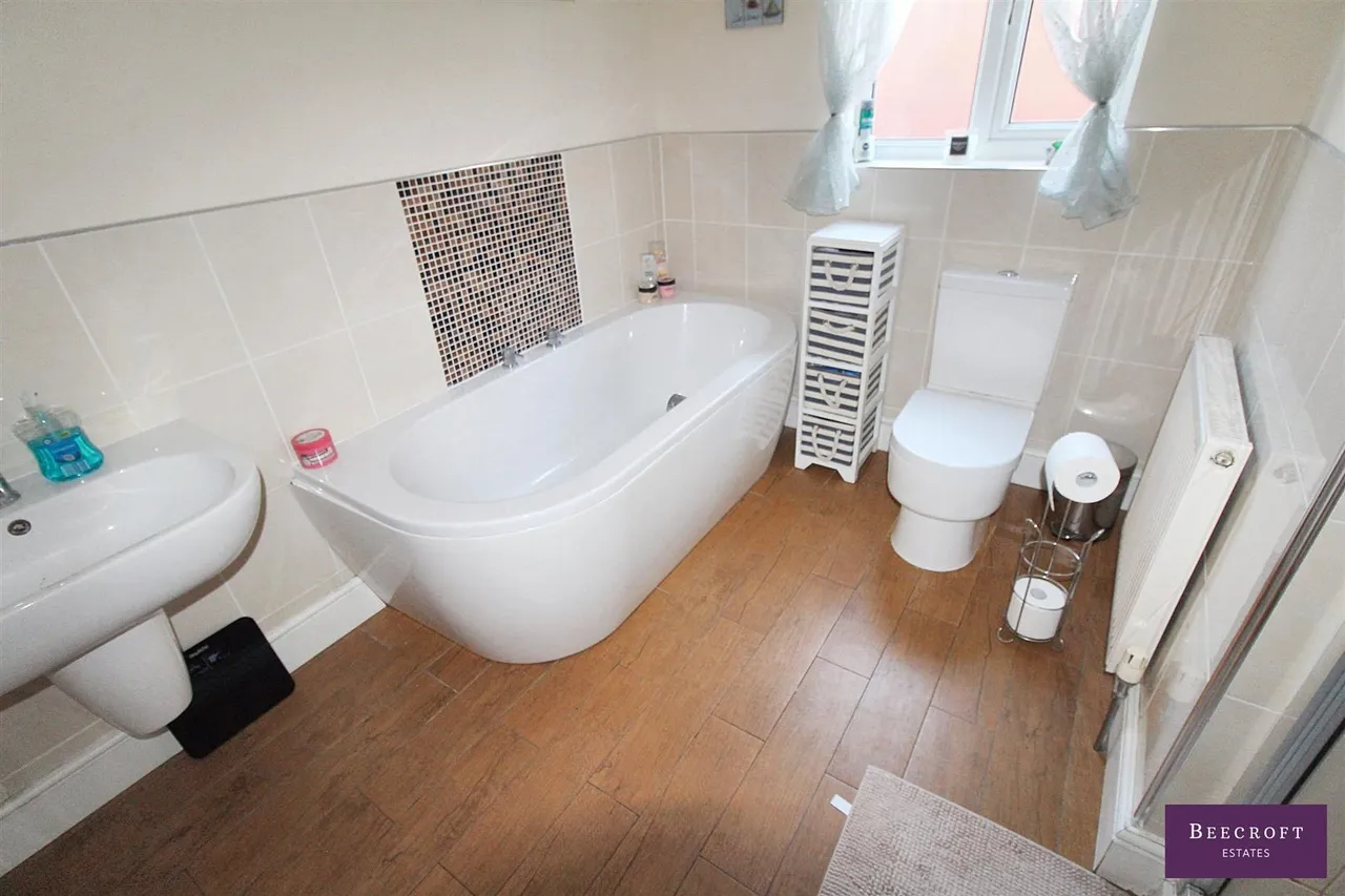 Poplar Road, Wombwell, photo 17