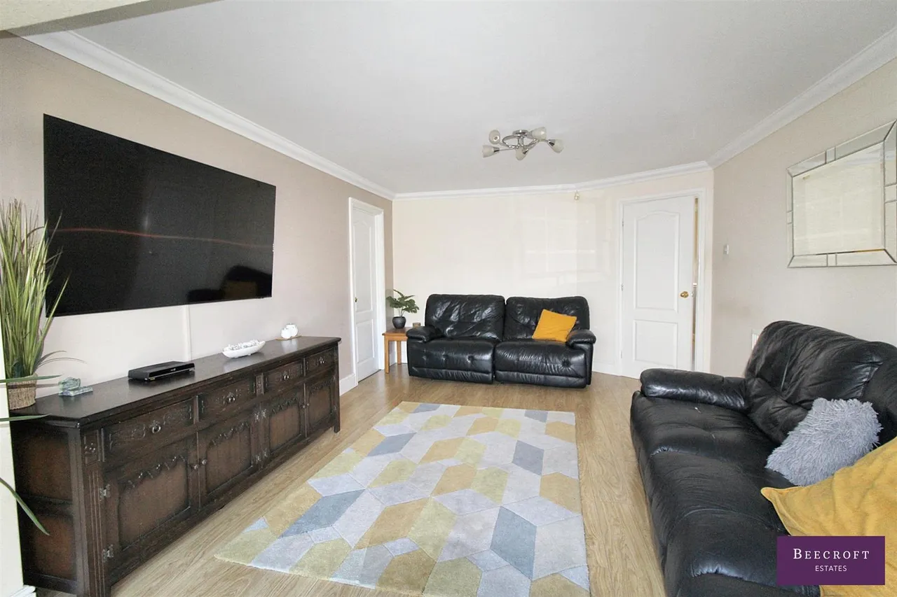 Poplar Road, Wombwell, photo 3