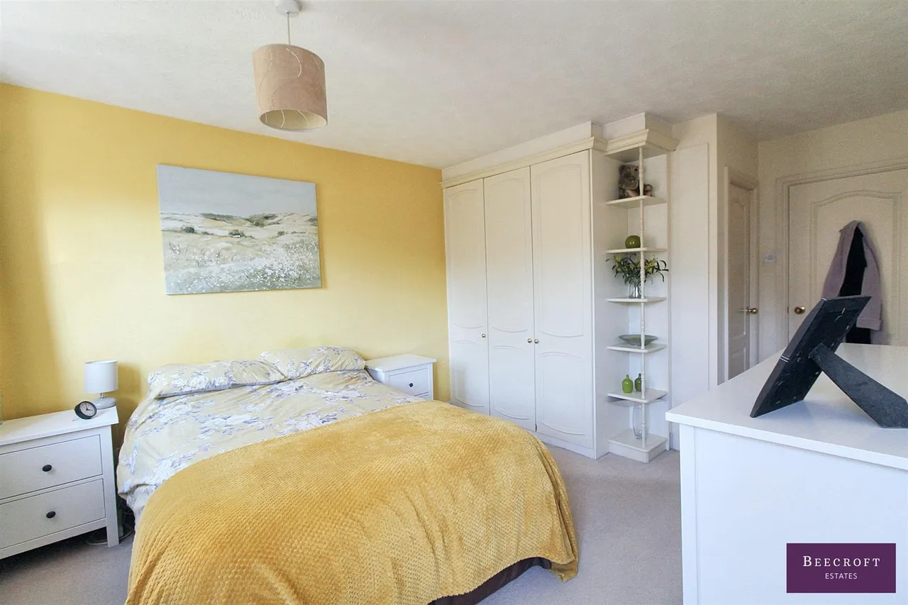 Poplar Road, Wombwell, photo 13