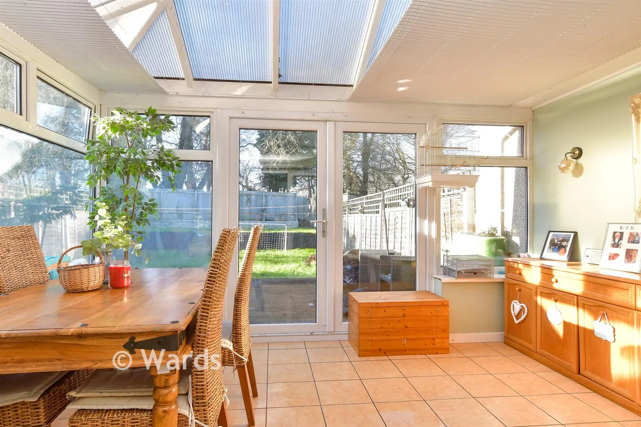 Neal Road, West Kingsdown, TN15, photo 4