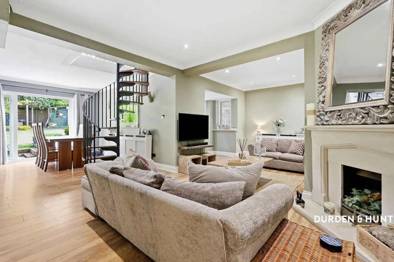 Central Close, Hadleigh, SS7, photo 2