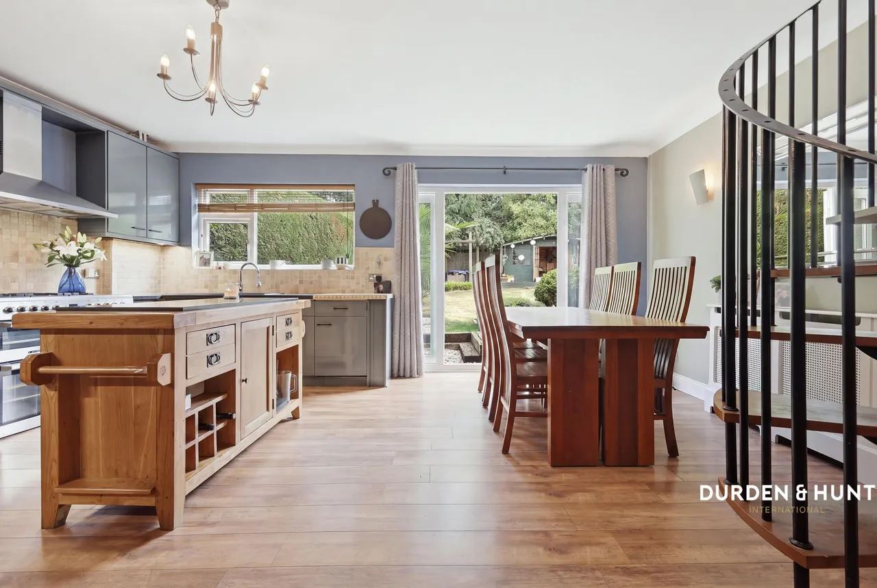 Central Close, Hadleigh, SS7, photo 8