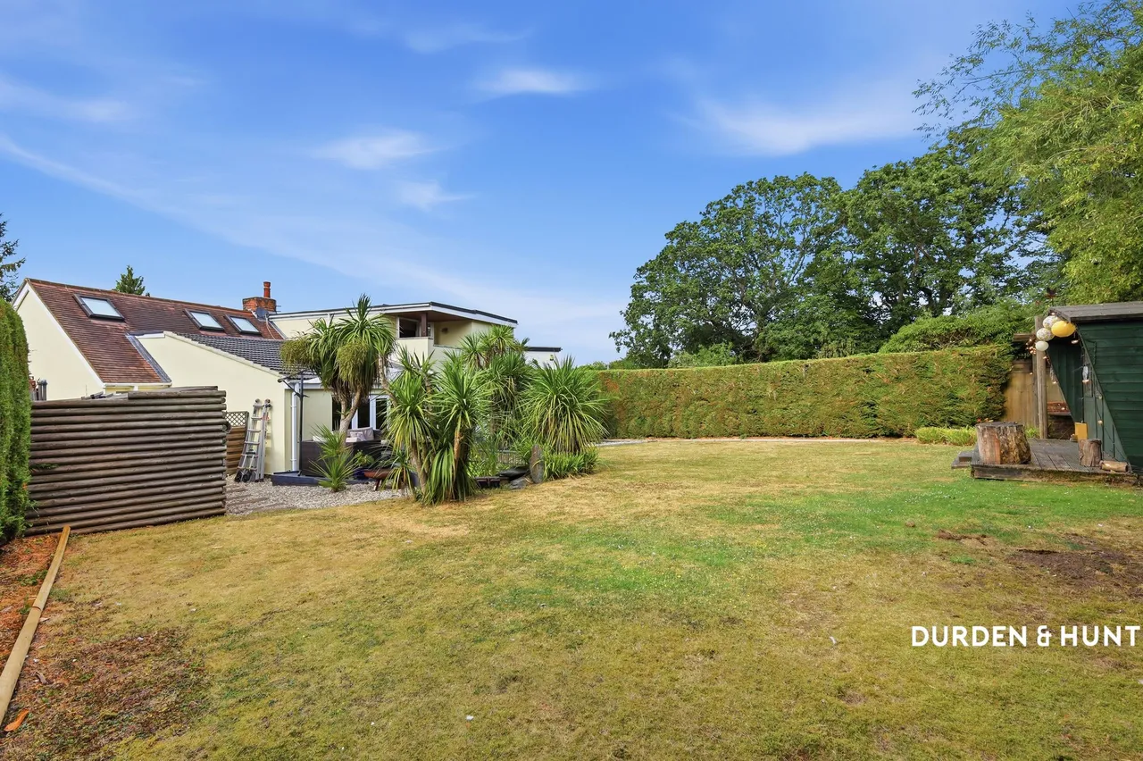 Central Close, Hadleigh, SS7, photo 42